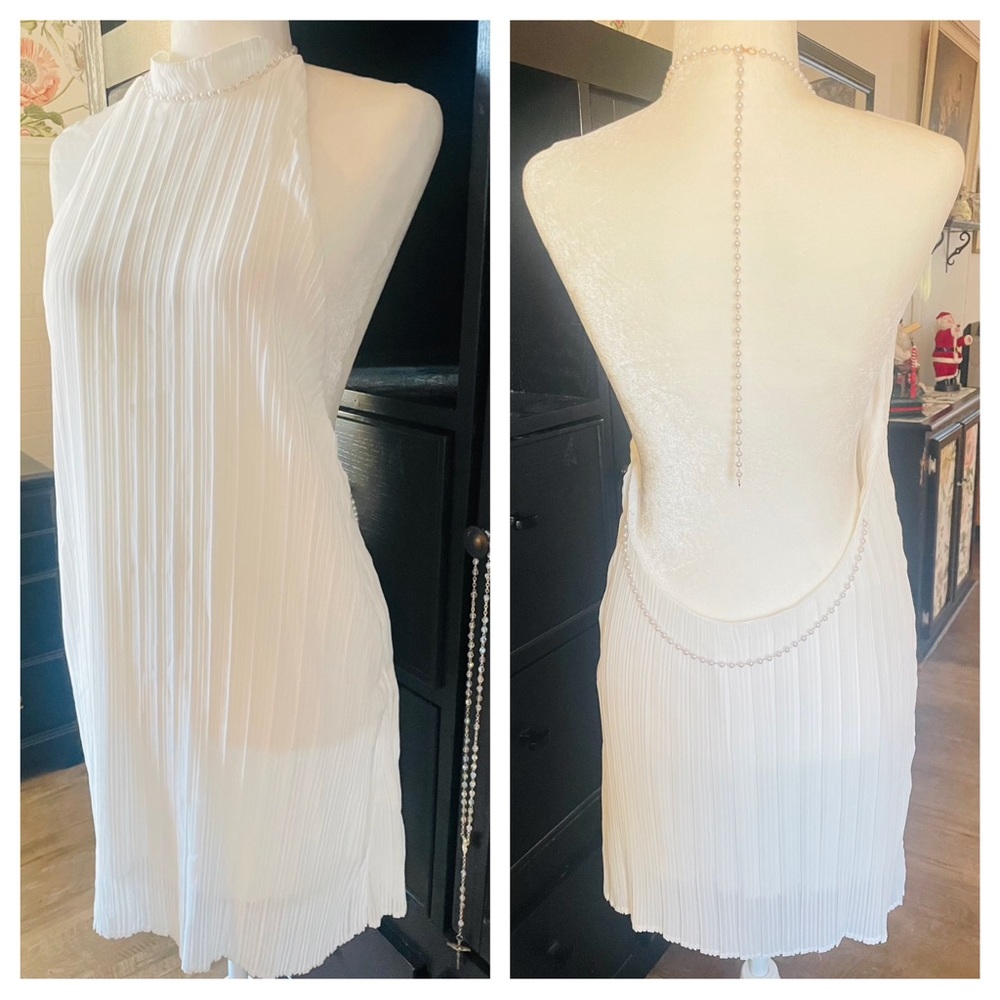 Dress White Pleated Halter w Faux Pearl Accents Elegant Party Holiday Sz Small
